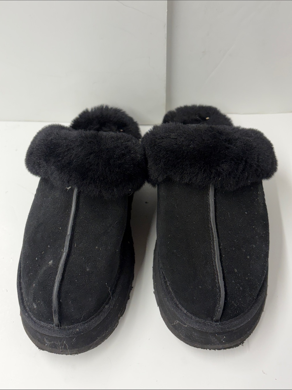 Used UGG Women's Disquette Slippers Size
8
